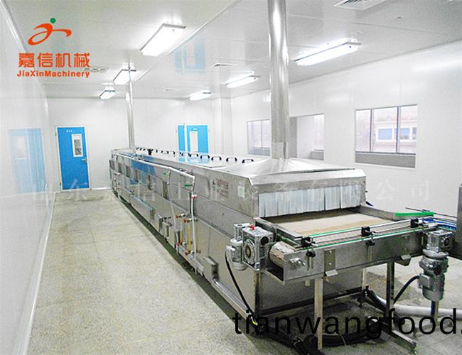 缾(ping)裝(zhuang)、灌(guan)裝(zhuang)隧道(dao)式殺(sha)菌(jun)流水(shui)線(xian)