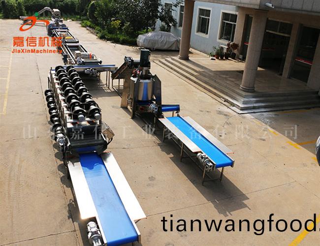 葉(ye)菜(cai)類(lèi)清洗(xi)風(fēng)(feng)榦流水線(xiàn)